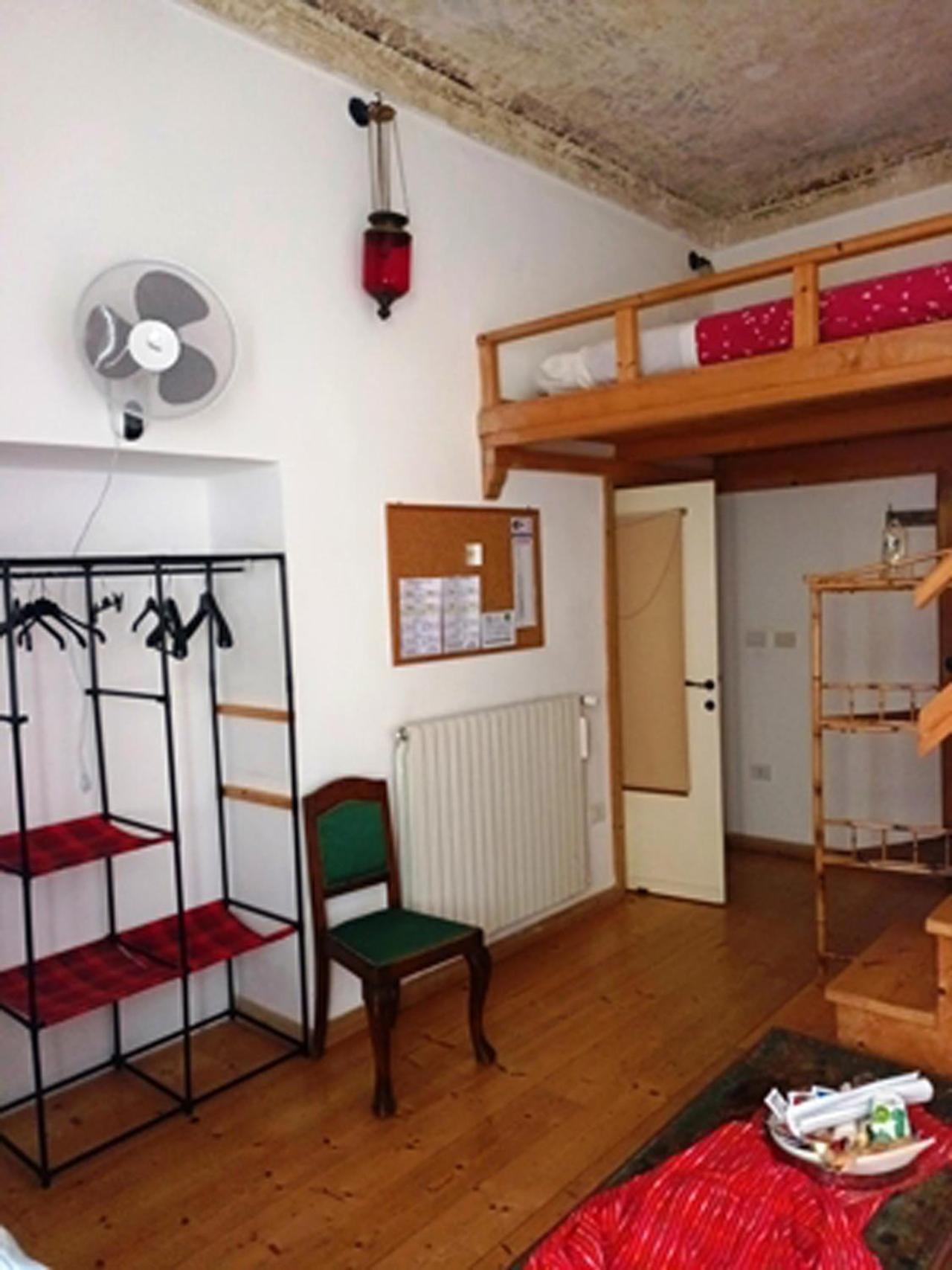 B&B Le Finestre Su Via Cavour 사사리 객실 사진